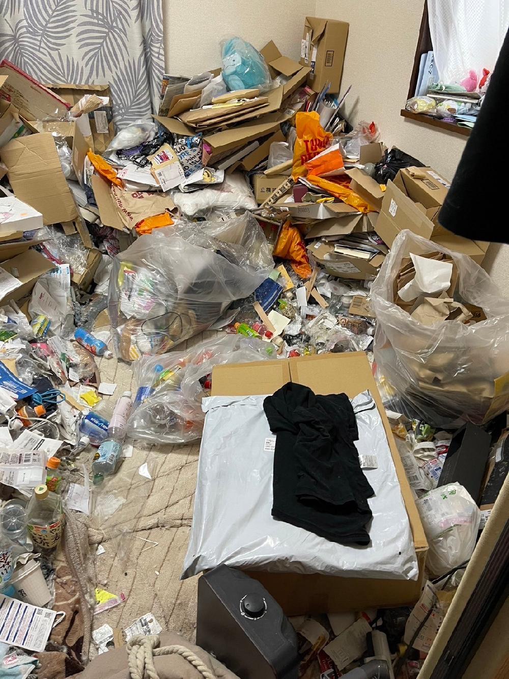 【ゴミ屋敷 片付け作業】一括見積もり比較サイトから最大4社の中からご依頼をいただきました！八王子市でゴミ屋敷片付作業です。