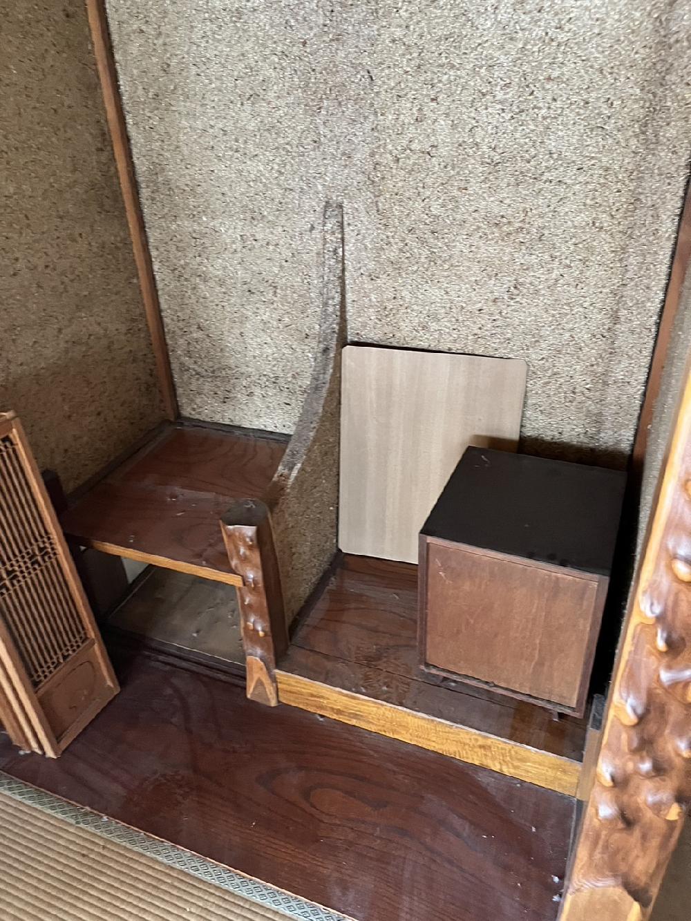 【遺品整理作業】不動産屋さんからご紹介でご依頼をいただきました！稲城市で遺品整理作業です。