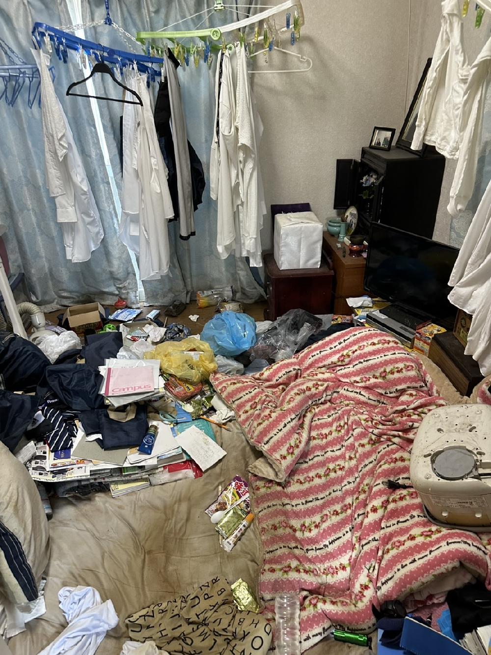 【練馬区でのゴミ屋敷片付け作業】不動産管理会社様からのご紹介でご依頼をいただきました！ゴミ部屋、汚部屋の作業です。